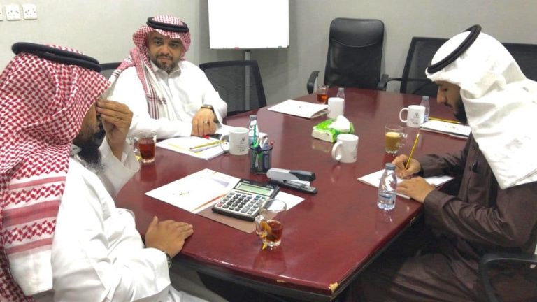 المدير التنفيذي للجمعية يلتقي بالمدير التنفيذي لمبادرات