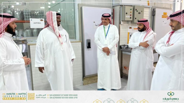 زيارة أعضاء اللجنة الدائمة للأسر المنتجة لمطبخ طويق